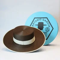 Sombrero Ala Ancha Superior Caoba