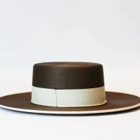 Sombrero Ala Ancha Superior Caoba