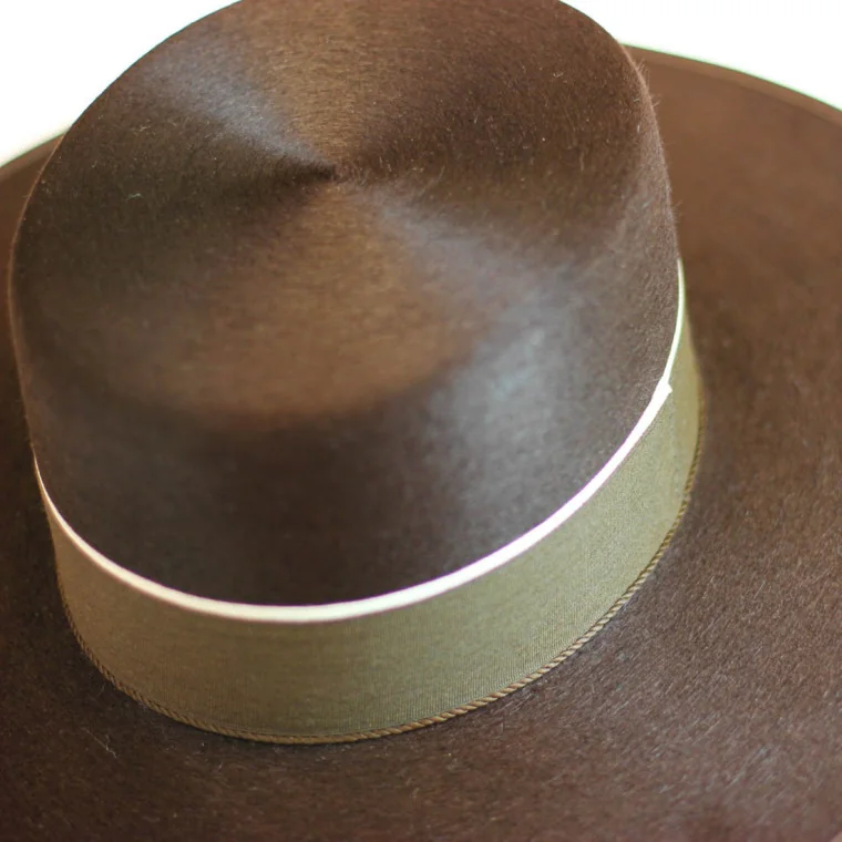 Sombrero Ala Ancha Superior Marrón