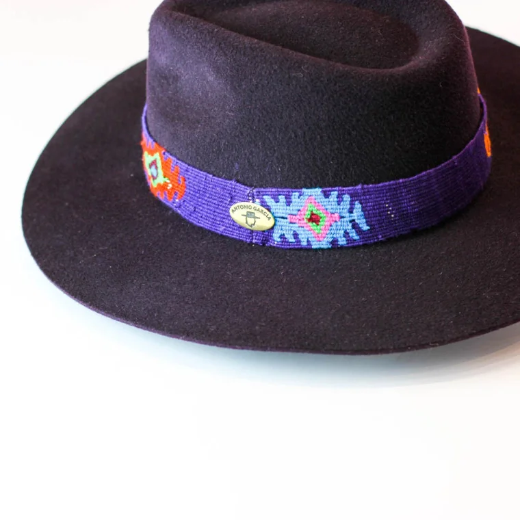 Mascota Velour Berenjena Naif - Lila 2