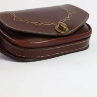 Bolso Marrón Bordado