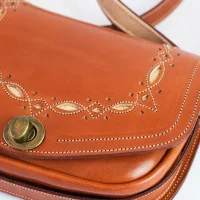 Bolso Picado Avellana