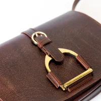 Bolso Estribo Marrón