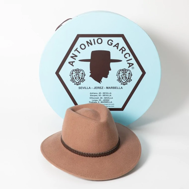Sombrero Mascota Casual