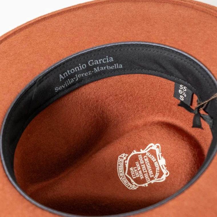 Sombrero Mascota Casual