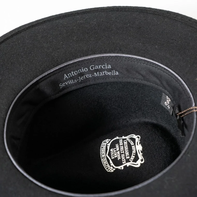 Sombrero Mascota Casual
