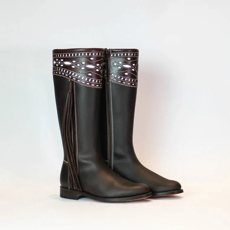 Botas Marrones Picadas